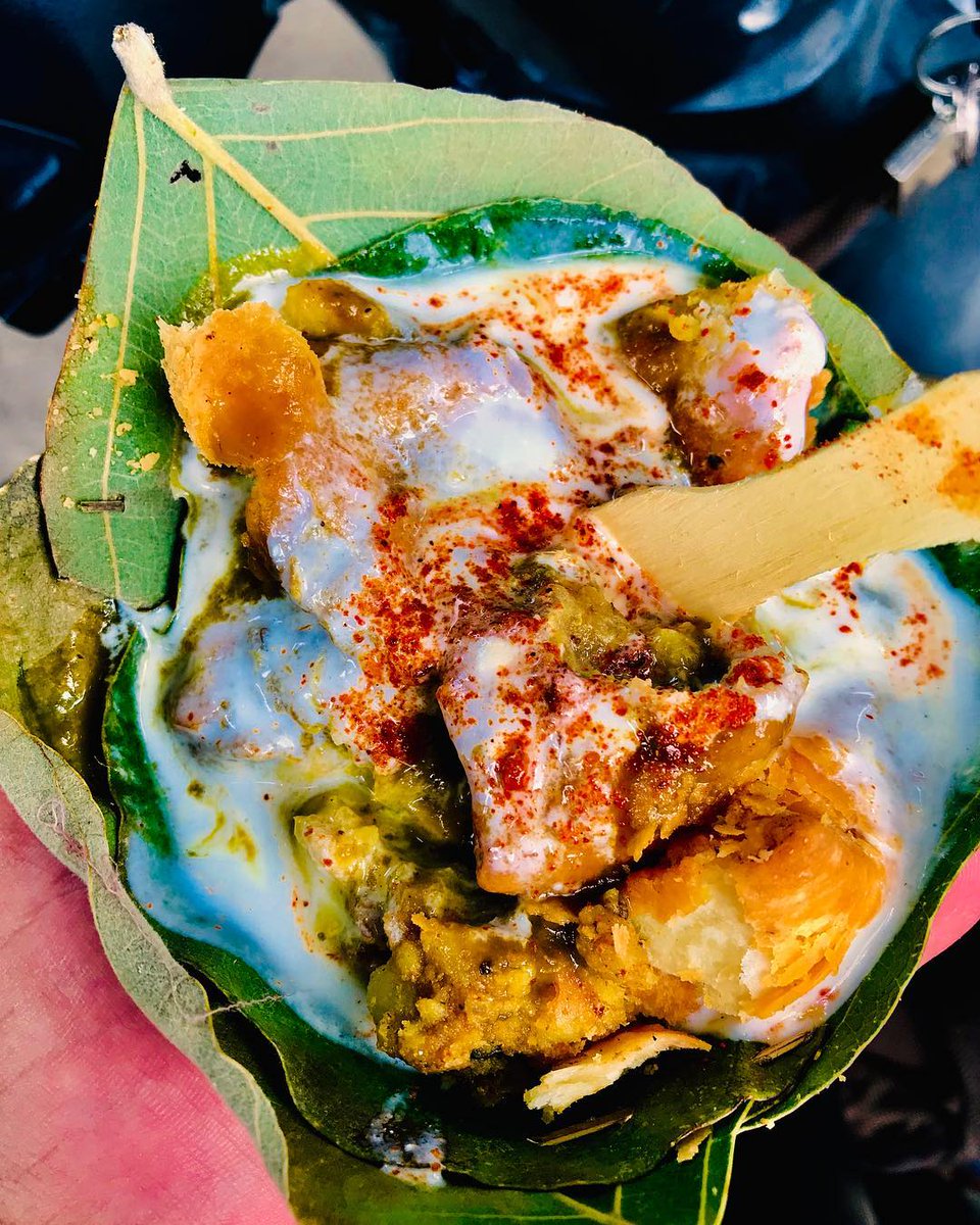 StreetsThatTalk's tweet photo. The best quick bite when you're in #Udaipur- Kachori. 😍😍

Where: Udaipur Bus Stand
Click by: bon_appetit_udaipur

#TSUdaipur #Udaipurfoodie #Udaipurdiaries #udaipurfood #pyazKachori #kachodi #rajasthanfoodie https://t.co/ulTNOxuNBd