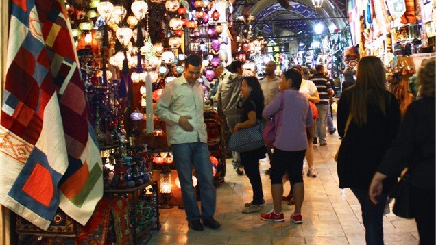 naval_singh9's tweet image. With the modernization of the #travel distribution market, new #insights and #datahave become available to the key players. #Airlines and hotels focus on customer data, while travel agencies are leaning into location and package insights... ibm.co/travel-distrib…