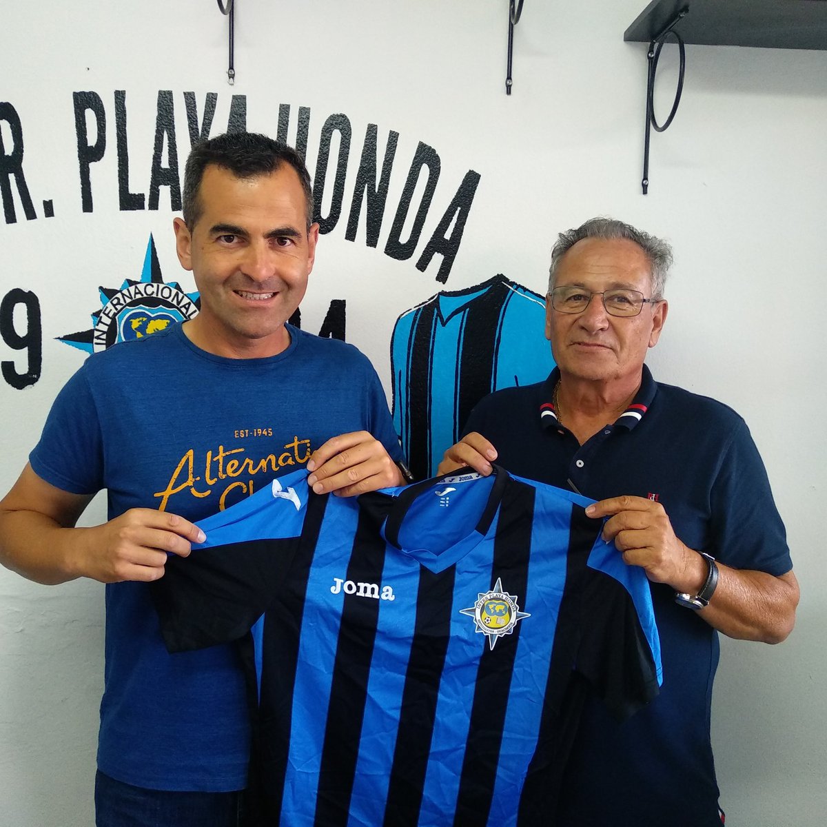 interplayahonda's tweet photo. Manolo Aboy, exárbitro asistente de primera división se une a la plantilla del Inter Playa Honda, el cual realizará una labor pedagógica para todos los componentes del club.

Mucha suerte en esta nueva andadura.

💪 Fuerza Inter !! https://t.co/ytjNddN2pU