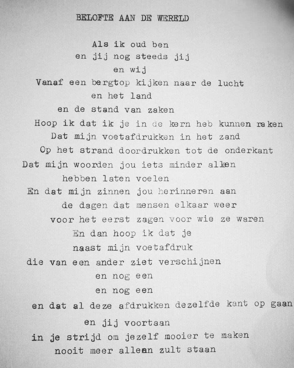 Eerste dag derde jaar. Snelgedicht. Belofte aan de wereld. 
#grannygraduation