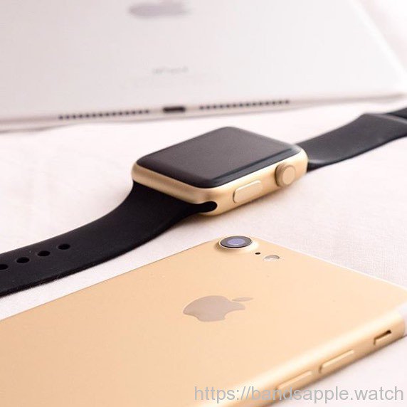 BandsAppleWatch's tweet photo. Tag @bandsapplewatch and a friend who would love this! 

Active link in BIO ... https://t.co/FVsNu1sXhD https://t.co/NapKmtb6p4
