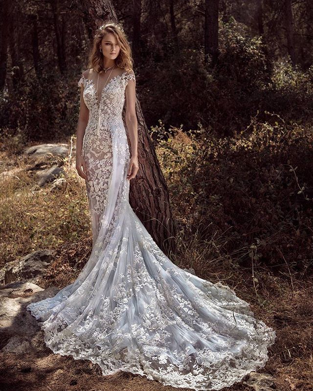 GaliaLahav's tweet photo. #GLThrowback | The #GALA_901 from one of our favorite bridal GALA campaigns ‘GALA IV’ #GLGala https://t.co/7RdWUzf4b0 https://t.co/3V2Ut39xDA
