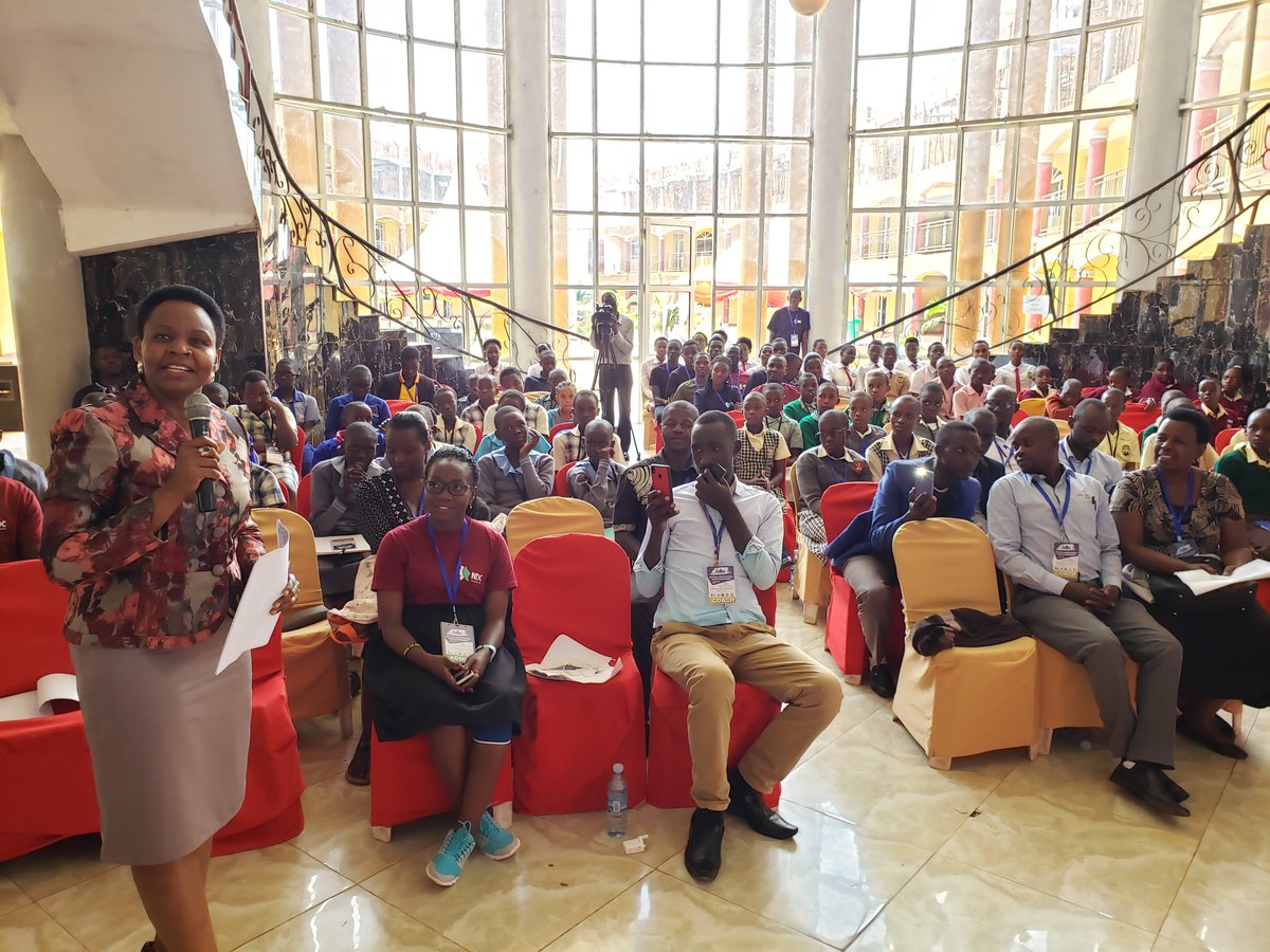 edthnaka's tweet photo. A happy Tuesday to you all.
It was pleasant to join #NJSDC, themed 'anti-corruption'. I got an opportunity to interact with the future leaders & their coaches as we all shared on the dangers of the vice.
I'm hopeful that the joint effort shall rid UG of corruption. https://t.co/XqywBM4vKH