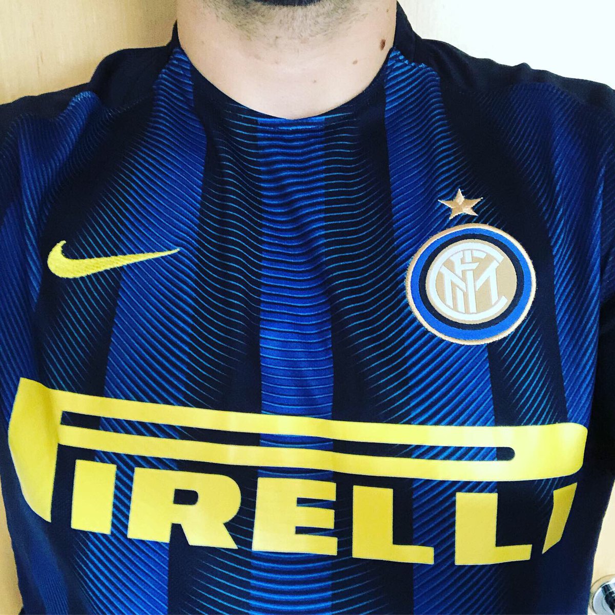 . @inter Home Kit, 2016/17Nike, unofficial replicaPersonalised:  #Icardi 9That’s the way it goes, time to put this ordeal in the past. But we must not forget that, if Inter is where it is now, it owes it also to the best striker it’s had in this decade.