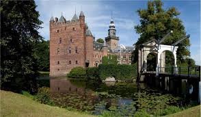 Wo kann man besser etwas mit Wirtschaft oder Management studieren, als an einer Business Uni.

Daher sollten alle die daran interessiert sind, sich den Master Management an der Nyenrode Business University einmal ansehen.

studieren-in-holland.de/studiengaenge/…