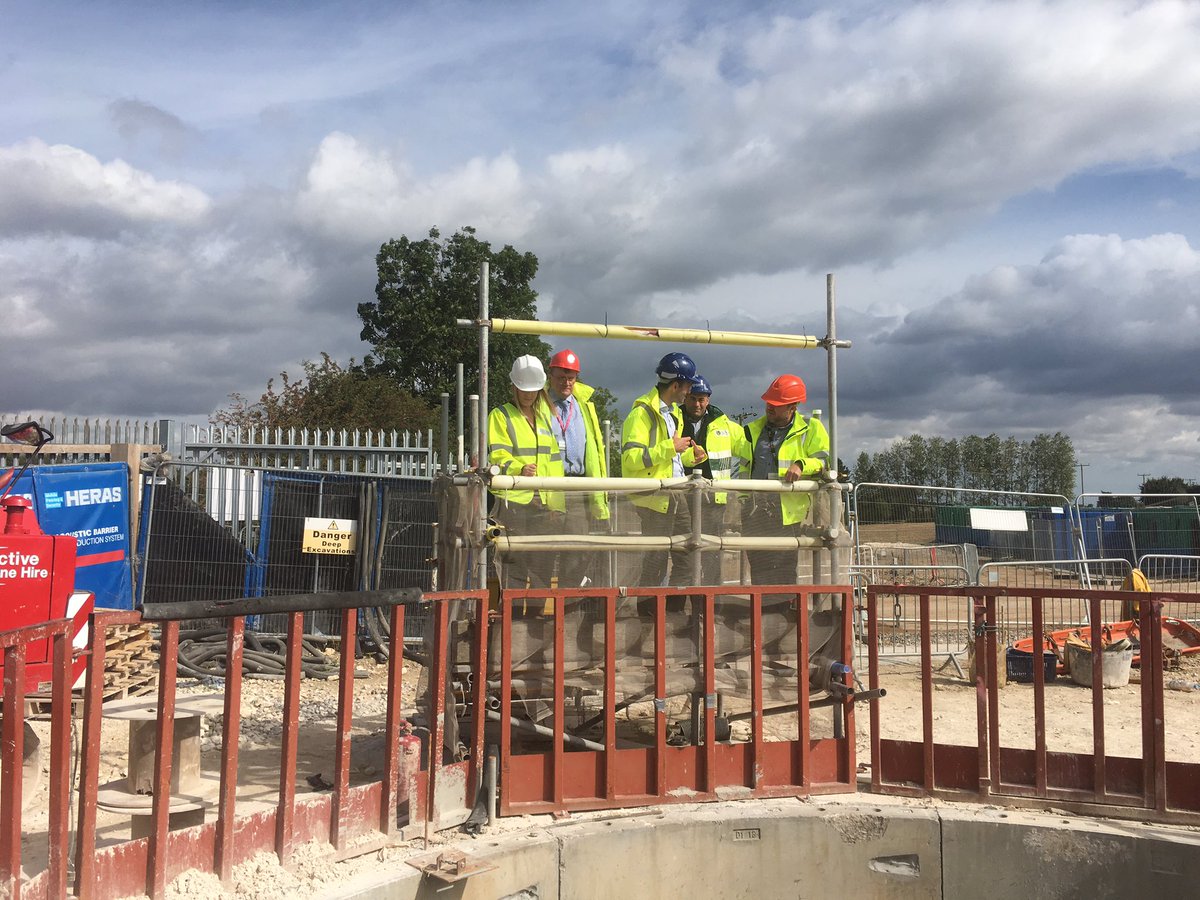 OliverHarmar's tweet photo. With @ERfloodrisk near Hull looking at a blend of impressive engineering and almost invisible upstream storage lagoons that will reduce flood risk to over 10k homes. Just the kind of innovative thinking we need with #ClimateChange #slowtheflow https://t.co/kEFwK3GHgE