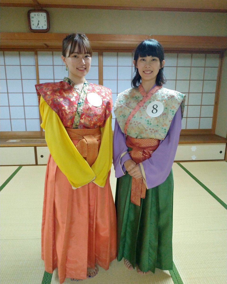 大阪府池田市観光大使 いけだ織姫姉妹 Tren Twitter この度 池田市観光大使織姫4代目に就任いたしました 1年間 池田市の魅力を発信していきます よろしくお願いします 1枚目写真 右 クレハトリ 姉 左 アヤハトリ 妹 2枚目は池田市長と いけだ織姫姉妹 大阪府池田市観光大使 いけだ織姫姉妹 Tren Twitter この度 池田市観光大使織姫4代目に就任いたしました 1年間 池田市の魅力を発信していきます よろしくお願いします 1枚目写真 右 クレハトリ 姉 左 アヤハトリ 妹 2枚目は池田市長と いけだ織姫姉妹