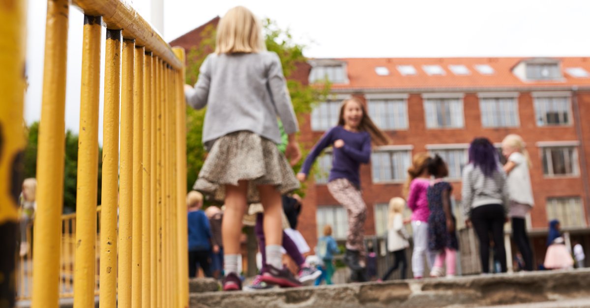 Svage elever risikerer at blive ramt, hvis de nationale test i folkeskolen bliver frivillige. Ny forskning fra <a href="/SimonCalmar/">Simon Calmar Andersen</a> og Helena Skyt Nielsen - TrygFondens Børneforskningscenter <a href="/boerneforskning/">TrygFondens Børneforskningscenter</a>. 

bss.au.dk/insights/samfu…

#boerneforskning #skolechat #uddpol 

<a href="/AarhusUni/">Aarhus Universitet</a>