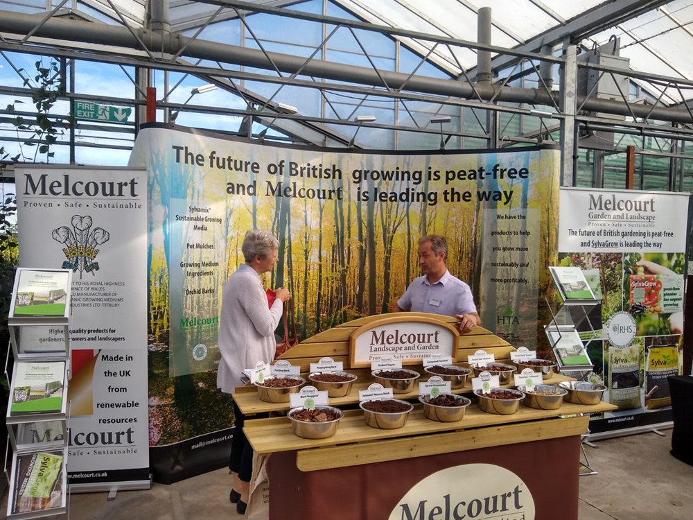 @melcourtltd are all set now @FourOaksTS with @Cdawson301 @Neilgray77 and Richard Cave (aka @wood4thewin ) in attendance. Hope to see you all soon to talk about a #peatfree future for #UKHorticulture