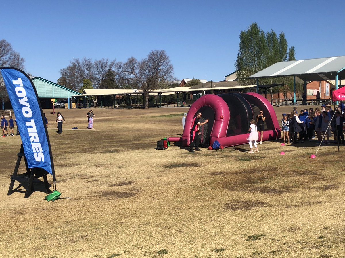 NottherealGOAT's tweet photo. Stop 2 on the #CountryBlitz tour for Northern Inland was Ross Hill PS in Inverell, assisted by the #communityblast team from the Sixers and the #toyotires target challenge was a real hit. #smashemsixers #BBL #WBBL #countryblitz https://t.co/PDMP3tv8DY