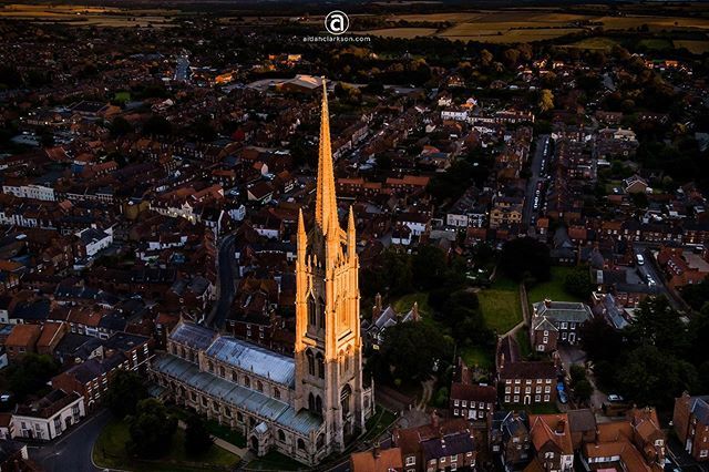 St James’ Church, Louth, from the air. .
.
.
.
.
 #dronepilots #dronepilots #drone #fromwhereidrone #djiglobal #mavicair #dronephotography #polarpro #neewer #dronestagram #dji #aerialphotography #earthfromabove #louth #louthphotographer #lincolnshirepgotographer #commerciald…