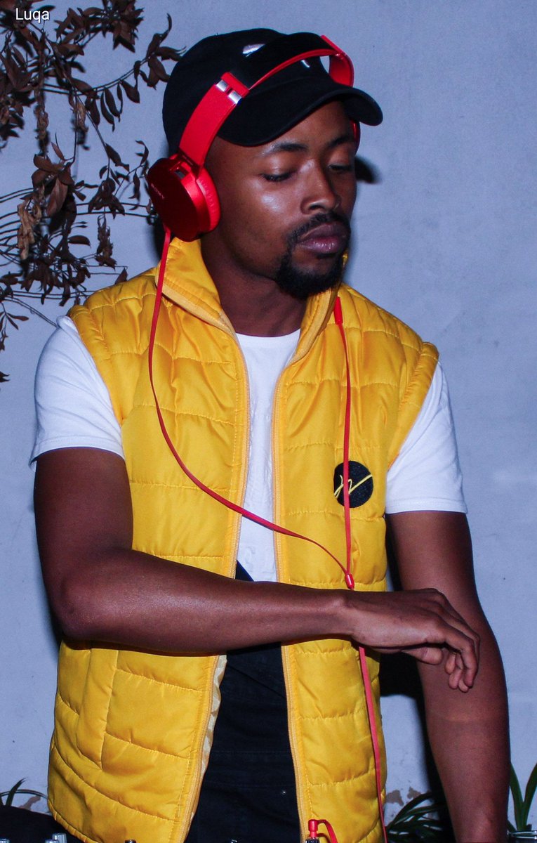 WelzCollection's tweet image. Thank u to @venue_avvii_swz and @dj_sowhat for hosting us.