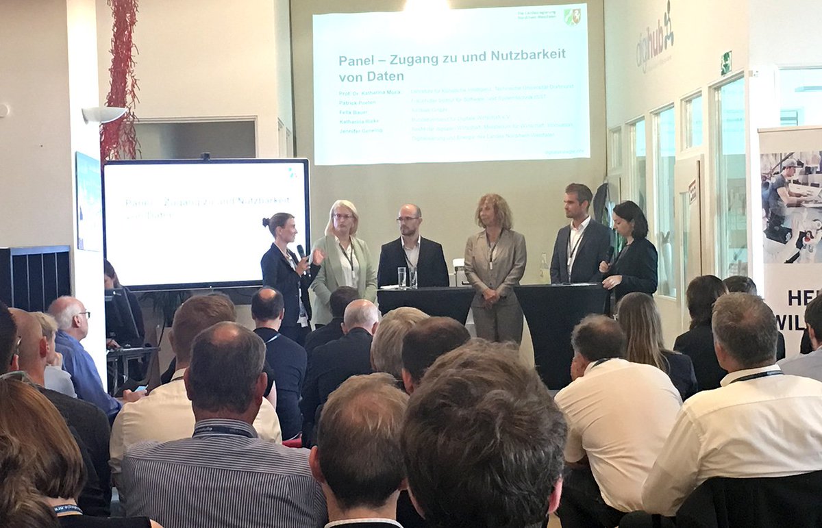 marcus_eichhorn's tweet photo. Zweite Veranstaltung der Dialogreihe zur https://t.co/JZeEayqMwW – im STARTPLATZ Düsseldorf

Thema heute: „DATEN – Der Schlüssel zu KI“

Viele Unternehmen sehen sich in der Einsteigerrolle, trotz der strategischen Bedeutung dieser Bereiche. Dies hat insbesondere kulturelle Gründe https://t.co/IebkCow36H