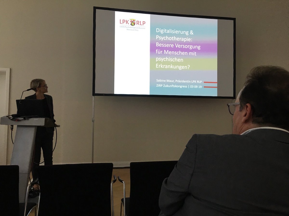 Spannende Perspektive zum Thema Psychotherapie und Digitalisierung - viele Chancen und zugleich noch wichtigen Aufgaben! Danke Sabine! @SabineMaur #digitalisierung #psychotherapie #zukunft #GDK19 #Zukunftskongress #chancen
