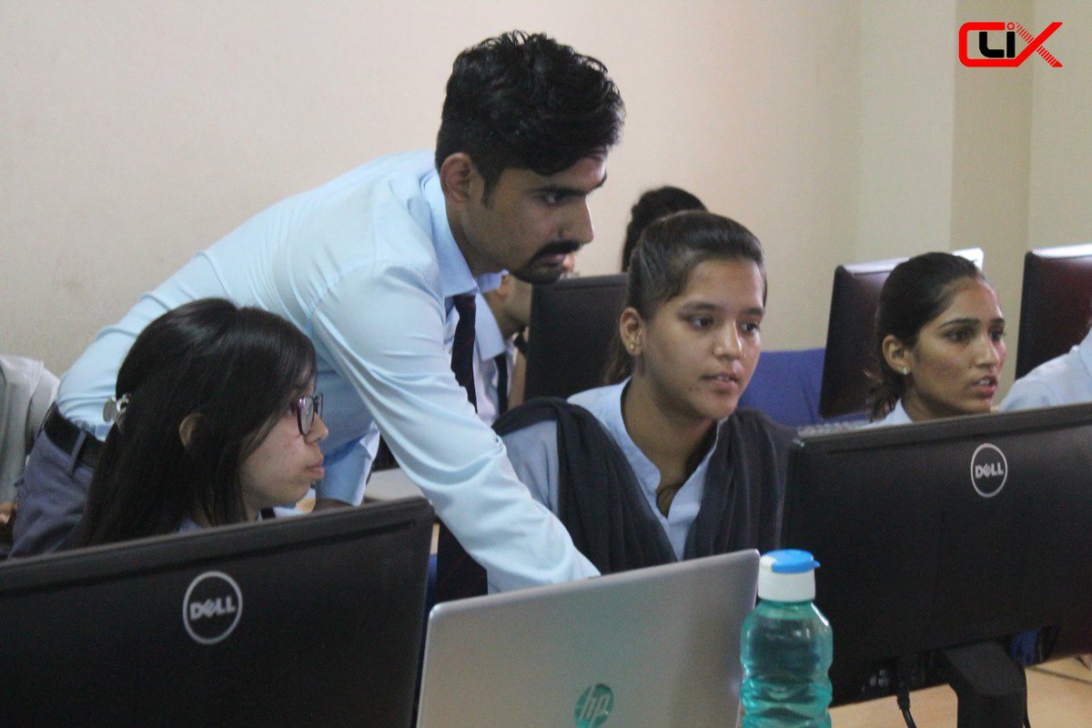 Cied_atc's tweet photo. Digicro under #CIED organized #DesigningandMarketingWorkshop by Mr. Palash Badjatya, Co-founder and C.O.O. of DesignIT Pvt. Ltd. and Supremus events, with the #motive to indoctrinate the #skills of #designing to the students and to guide them with the basics of #marketing. https://t.co/n98Pu8tgVK