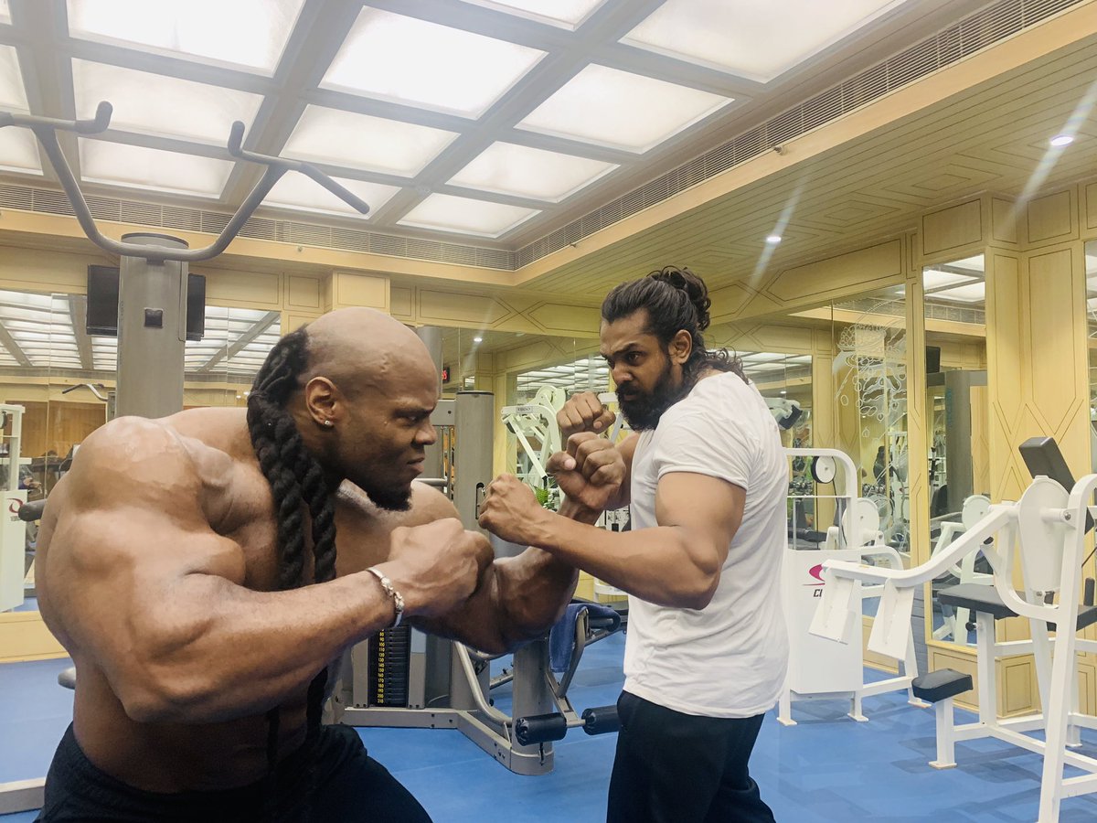 DhruvaSarja's tweet image. POGARUU  😊 with KaiGreene real MONSTER 
share n encourage 🙏
ಜೈ ಆಂಜನೇಯ 😊✊