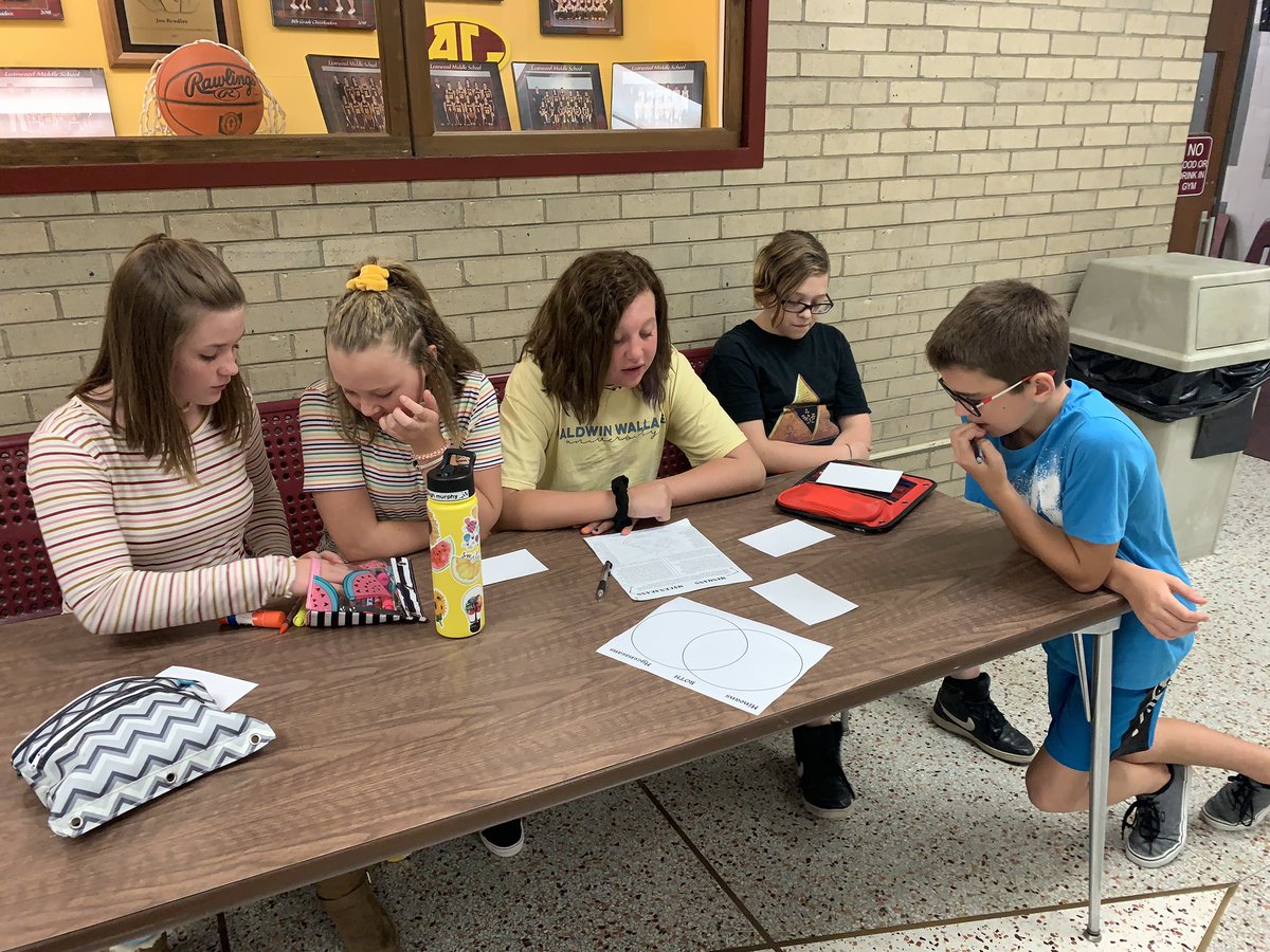 Mrs. Walters tweet media