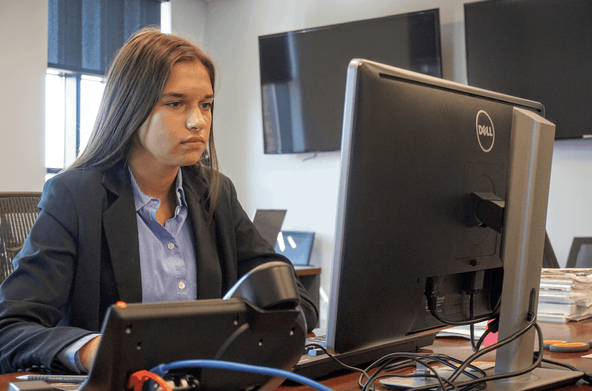 Pitt_Business's tweet photo. Sophomore Isabella Stash was an intern with @EvercorInc this past summer. Read about her experience here: https://t.co/f4pCMDasIi #TeamEvercor https://t.co/o8wi0gwHfi