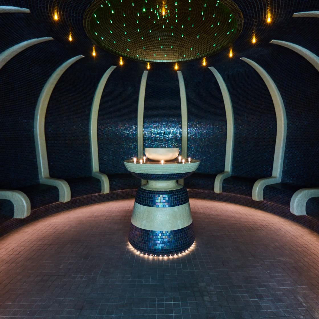 What does your #Harrogate look like?  Whether you're out exploring, having fun with the family, relaxing on a spa break or enjoying #afternoontea - share your Harrogate District pics &amp; vids with us using #myHarrogate visitharrogate.co.uk/myharrogate