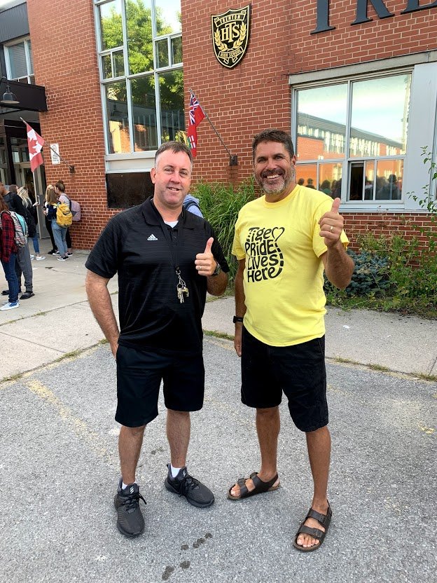 Trenton_HS's tweet photo. This is what Tiger Pride looks like! #tigerpride #firstdayfrenzy #welcomeback #thsstudentsrock https://t.co/Uds5V5VReg