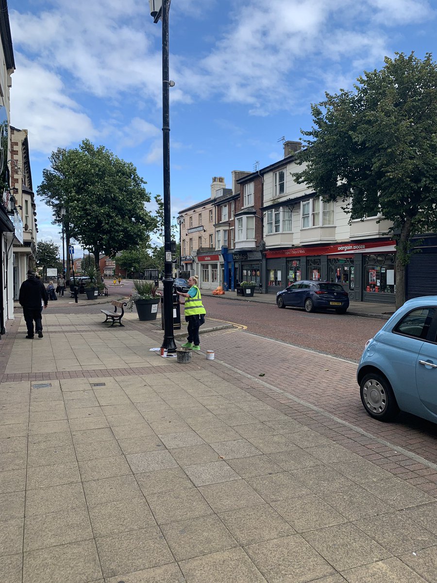 danieldaviesRPL's tweet image. All the lampposts &amp;amp; railings in our #VictoriaQuarter #NewBrighton are getting a long-overdue revamp, courtesy of #RockpointLeisure #HospitalityLedRegeneration @UKHofficial @imaginewirral @Wirral_Chamber @WirralCouncil @RockpointApp @NewBrightonNIBS @wearethentia @Instoflicensing