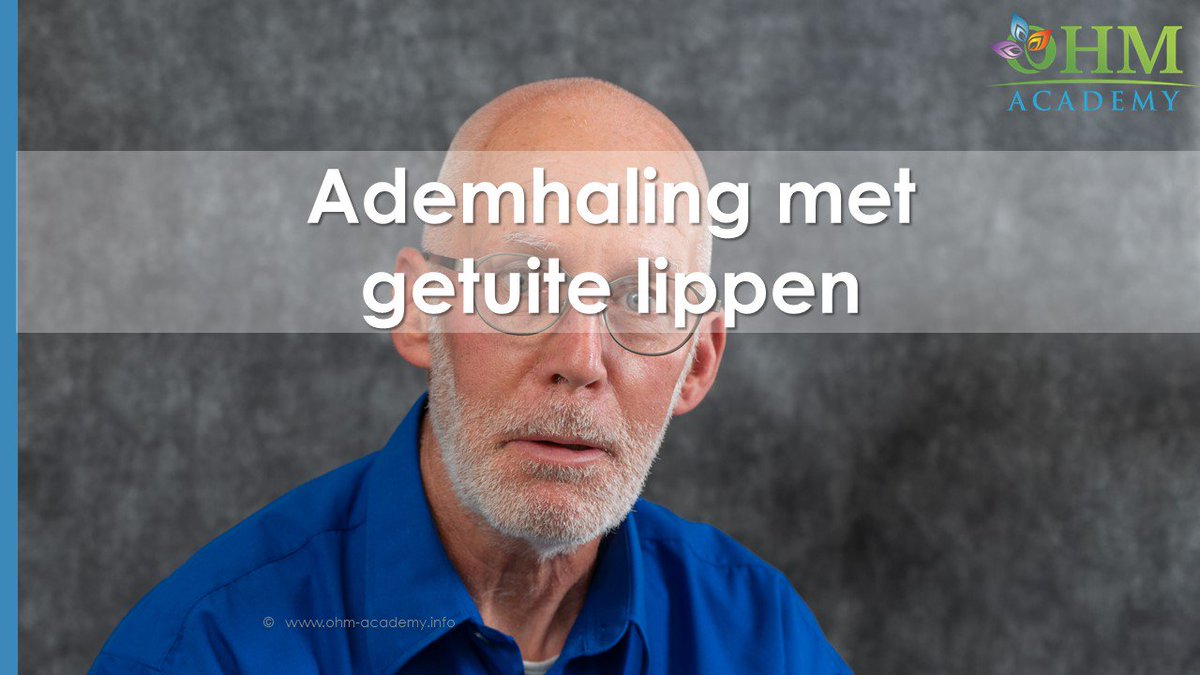 vimeo.com/357528800

Als iemand ademt met getuite lippen, dan kan dat duiden op een verstoorde ademhaing. Door met getuite lippen uit te ademen, kun je de uitademing verlengen. Hierdoor kan er meer CO2 uitgeademd worden. ohm-academy.info/ademen-met-get…
