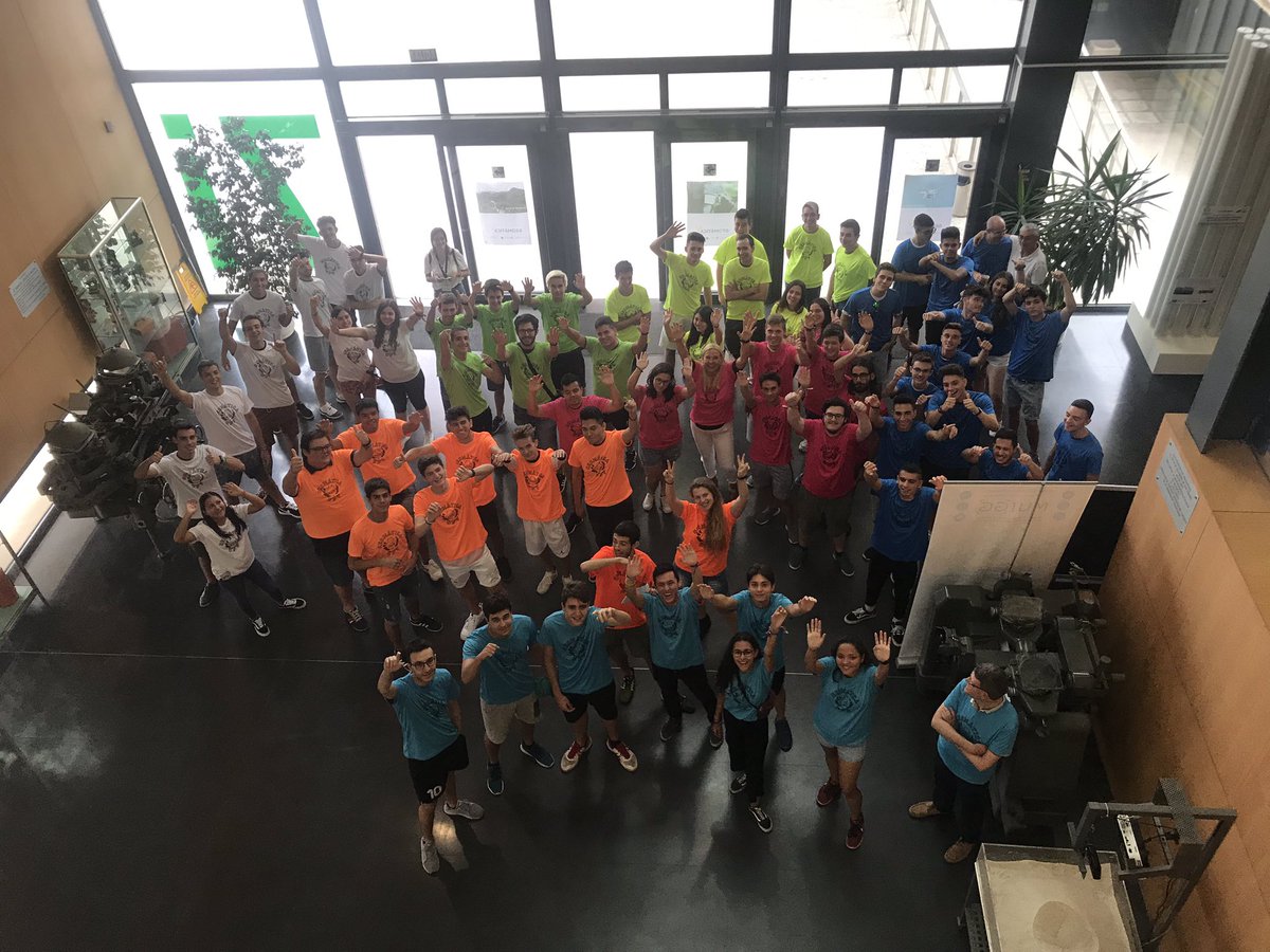 GeomaticaUPV's tweet image. JORNADAS DE ACOGIDA PARA LOS ALUMNOS DE NUEVO INGRESO 19/20. Charlas, juegos, Topolimpiadas y horchata. Bienvenidos a la que será vuestra segunda casa en los próximos años! #geomatics #geomática #geotechnology #geospatial #topografia @UPV