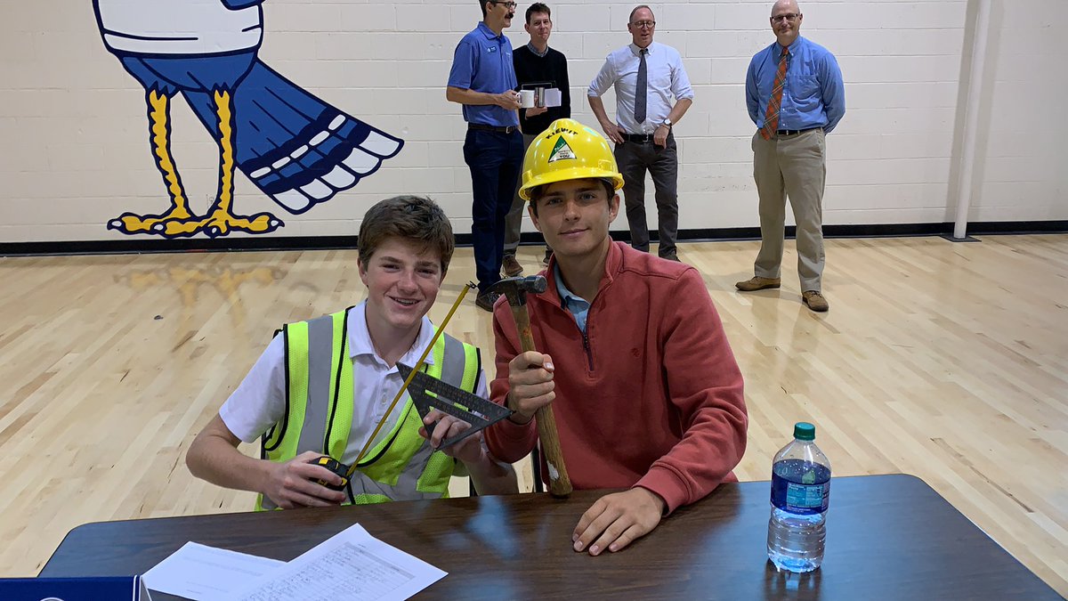 CP_Habitat's tweet photo. Great turn out today at the activity fair! Can’t wait for a good year of builds! https://t.co/1tvWPM99Af