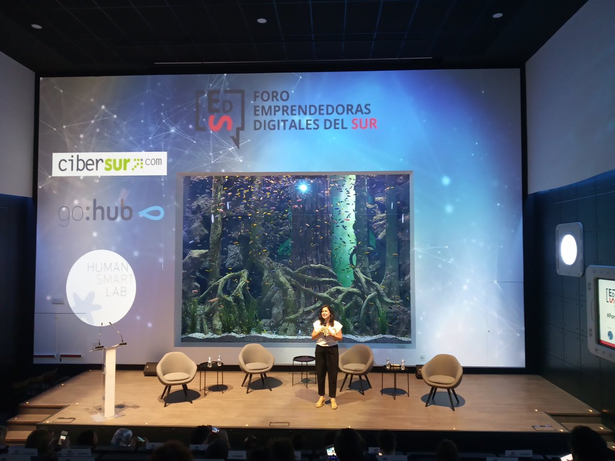 fegarc's tweet photo. En @AcuarioSevilla que acoge hoy el Foro Emprendedoras Digitales del Sur @cibersur @GoHubTech #ForoEDS #HumanSmartLab. La @RedGuadalinfo presente. https://t.co/UJWTGg21Dg