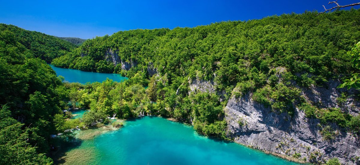 SelectcampES's tweet image. Vamos con @SelectcampES al paraíso💙del camping en Dalmacia🇭🇷Hay muchos destinos bonitos donde ir en Dalmacia. En esta espléndida zona de Croacia disfrutarás de unas vacaciones inolvidables! Es maravilloso pasar las vacaciones a orillas del  Adriático. 
selectcamp.com/es/camping/cro…