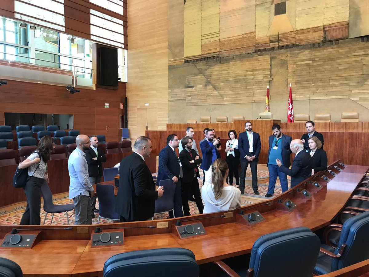 LAU_AKSOB's tweet photo. .@LebAmUniv' Adnan Kassar School of Business #AKSOB embarked 15 students in its EMBA program on a trip to #Madrid, Spain, for a week-long activity on the principles of servant leadership and the success factors in leading organizational change.
https://t.co/cfqhHkTZ7K https://t.co/vlaYW9f8mt