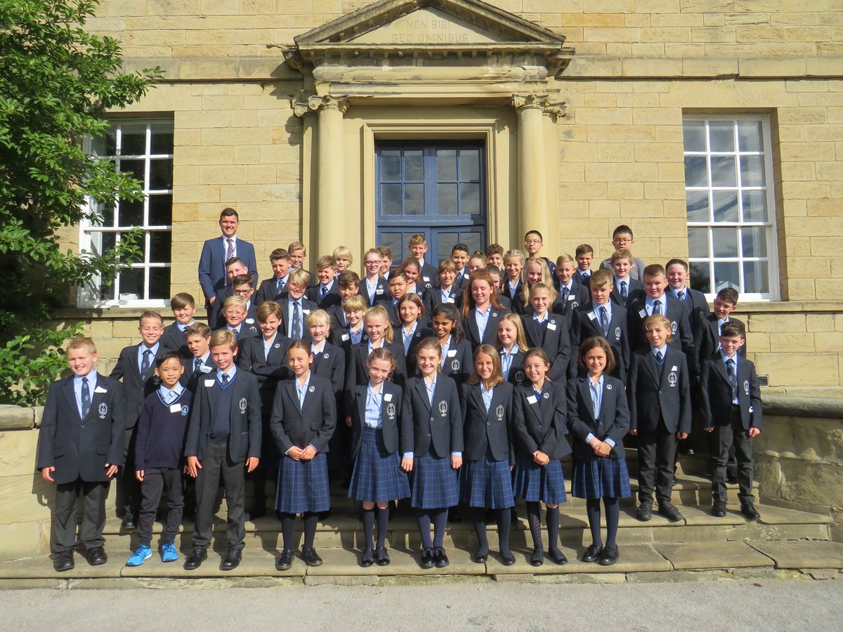 Ackworth_School's tweet image. Today we have the pleasure of welcoming our new First Form pupils to Ackworth School.

We hope that you enjoy your first day in Senior School, make lots of new friends, and settle in nicely! #firstform #newstarters #seniorschool #welcome