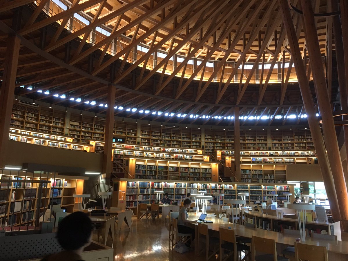 凱乃祐 3日目 秋田市立中央図書館明徳館 谷口吉生 秋田県立美術館 安藤忠雄 金子家住宅 国際教養大学中嶋記念図書館 名建築巡りまくれた 今日中に青森入りしまーす