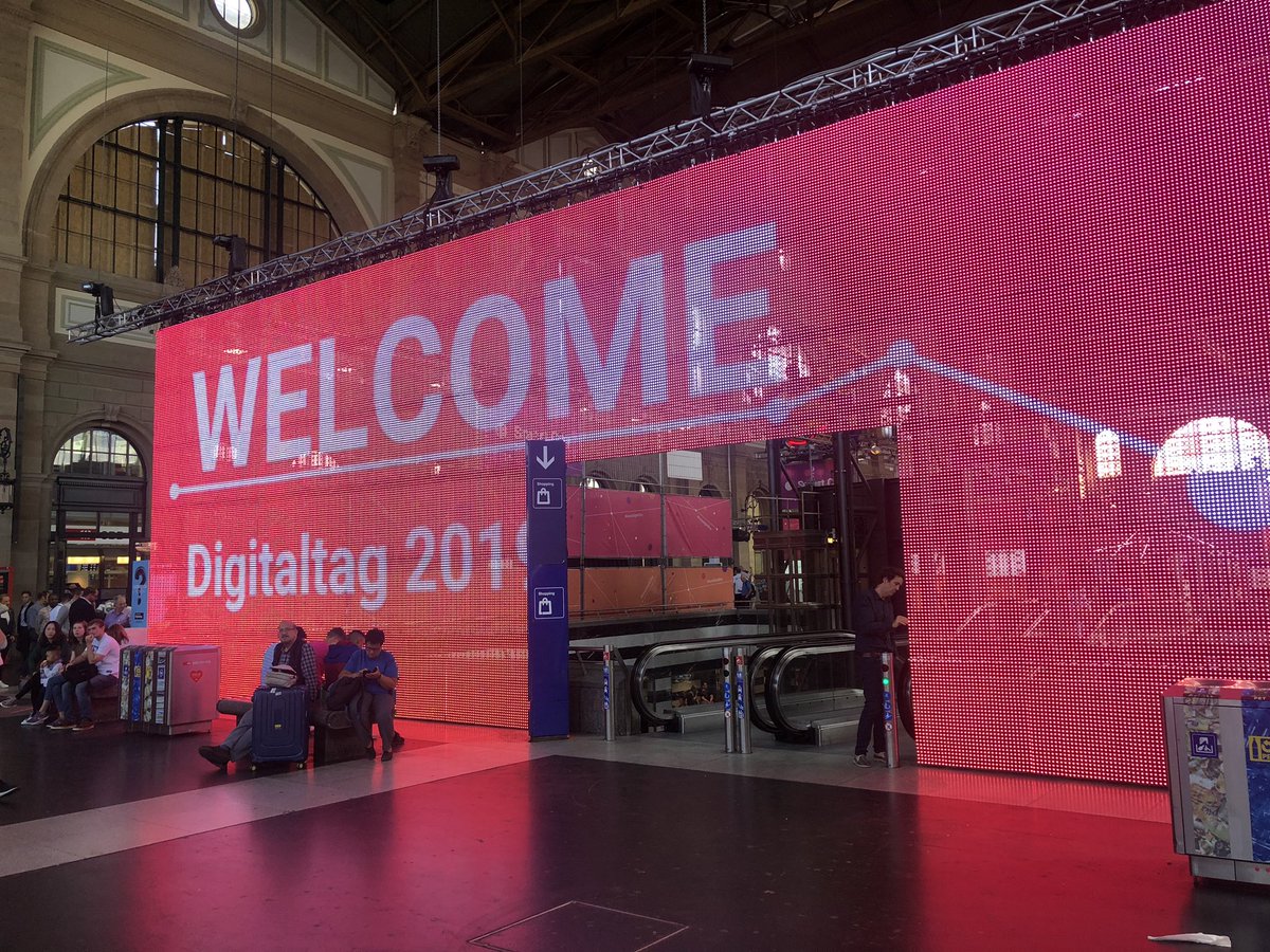 eDays_CH's tweet photo. #liike #Digitaltag https://t.co/Z2VrRThfZE