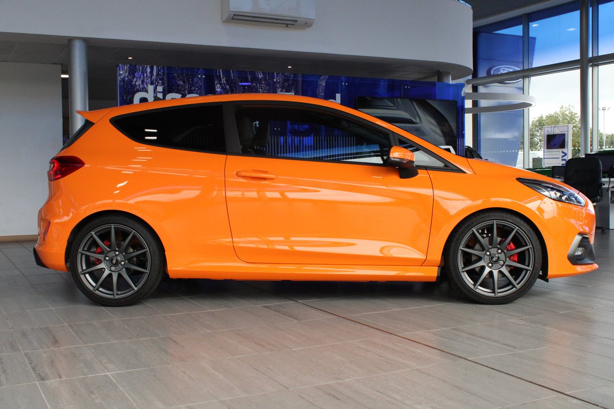 PeoplesFord's tweet photo. There’s only 600 units of the Fiesta ST Performance Edition available and at Peoples Ford Edinburgh we currently have one in our showroom.
Pop by our Edinburgh dealership today and see the limited edition Fiesta ST up close. #FiestaSTPerformanceEdition https://t.co/j5p7ZIUHzf