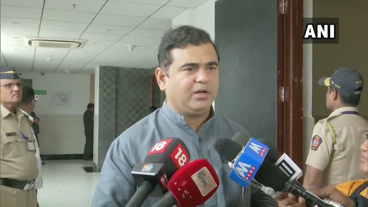 NewsMobileIndia's tweet image. #JaykumarRawal, Maharashtra Tourism Minister: We are planning to open a resort near Srinagar and to open a mountaineering institute near Ladakh. In next 15-20 days a team would go there to find suitable sites