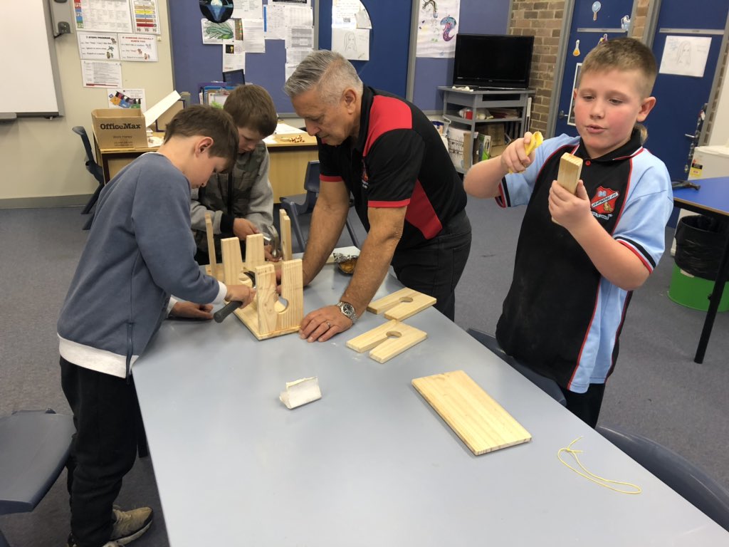 jacquiehezemans's tweet photo. Our chaplain runs Boys’ Club every break and provides high engagement activities to our most vulnerable students. Students are learning social skills, problem solving and how to overcome challenges. #EveryStudentKnownValuedCaredFor @claymore_ps @GlenPPatterson @NSWEducation https://t.co/Nn1JvLZwe2