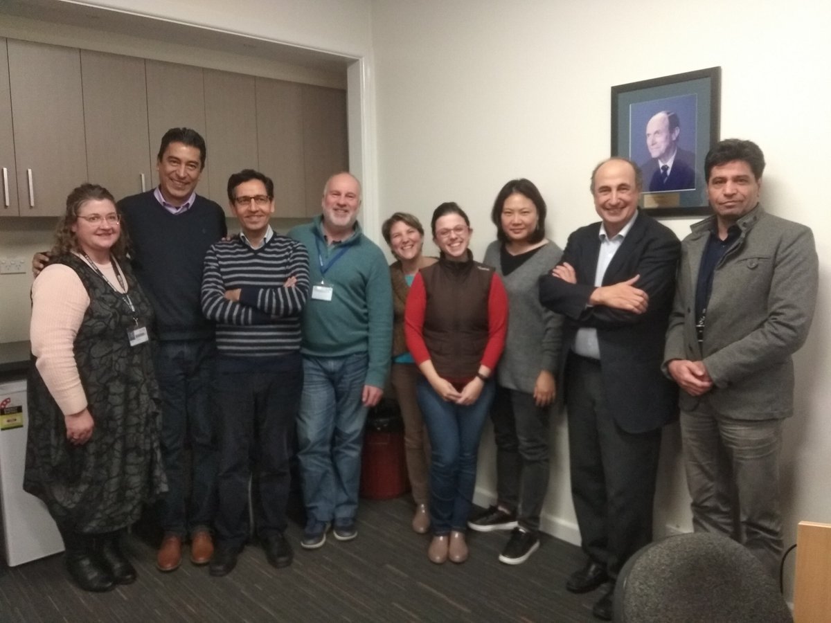 LoyolaEcon's tweet photo. La Profa. Pilar Campoy (@mpcampoy) ha realizado una estancia de investigación en la Australian National University durante los últimos meses para trabajar con los profesores Luis Salvador Carulla y Sebastian Rosenberg. https://t.co/k5SAktV3mU