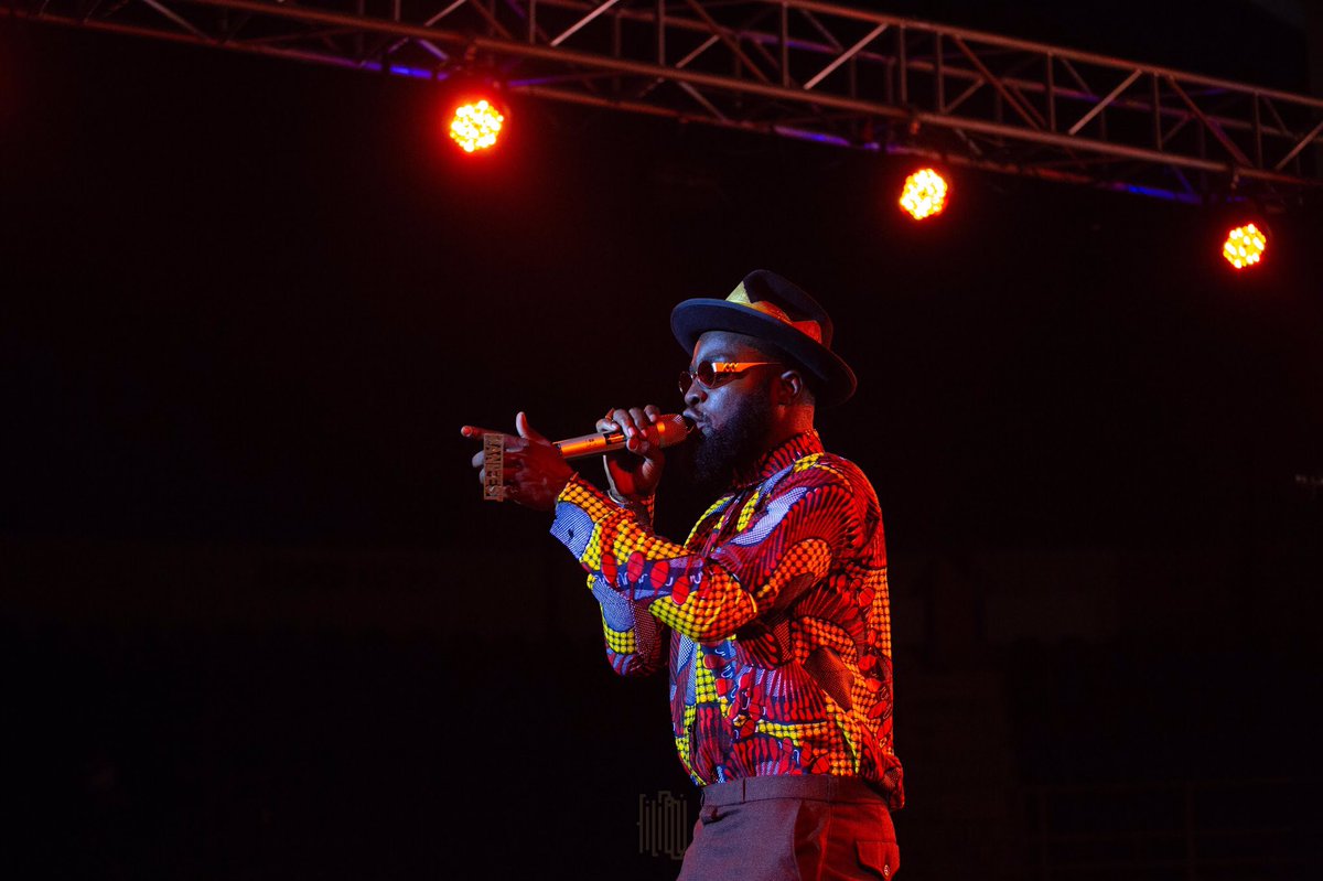 GMT_Live's tweet photo. Chale https://t.co/h5dY8TYVRM you be too much...🎵
🔥 #GMTLive #GMT2019 #godMC #Manifestivities #LiveConcert #DecemberinAccra https://t.co/BFriA5Lcex