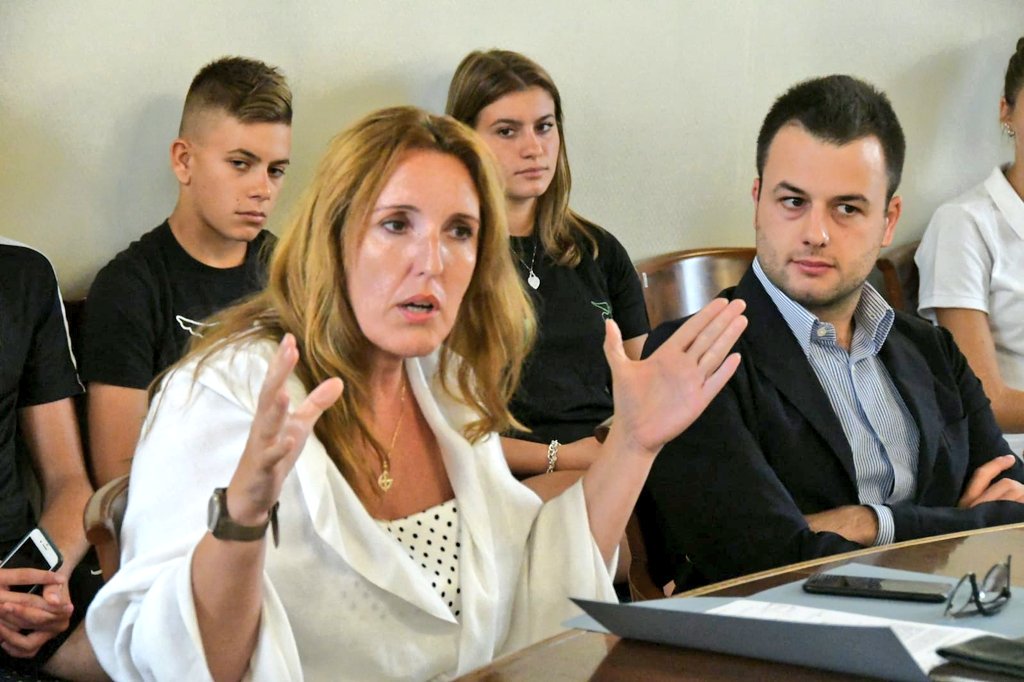 comunevenezia's tweet photo. 🔸 #Scuola #Formazione 🔸
Il nuovo anno scolastico dell'Istituto professionale "Marinelli Fonte" di #Venezia sarà gestito da #EngimVeneto
➡ L'assessore regionale @DonazzanElena "Oggi vedo tante persone che hanno avuto coraggio di mettere insieme ognuno le proprie competenze" https://t.co/qCHeD0kPQv