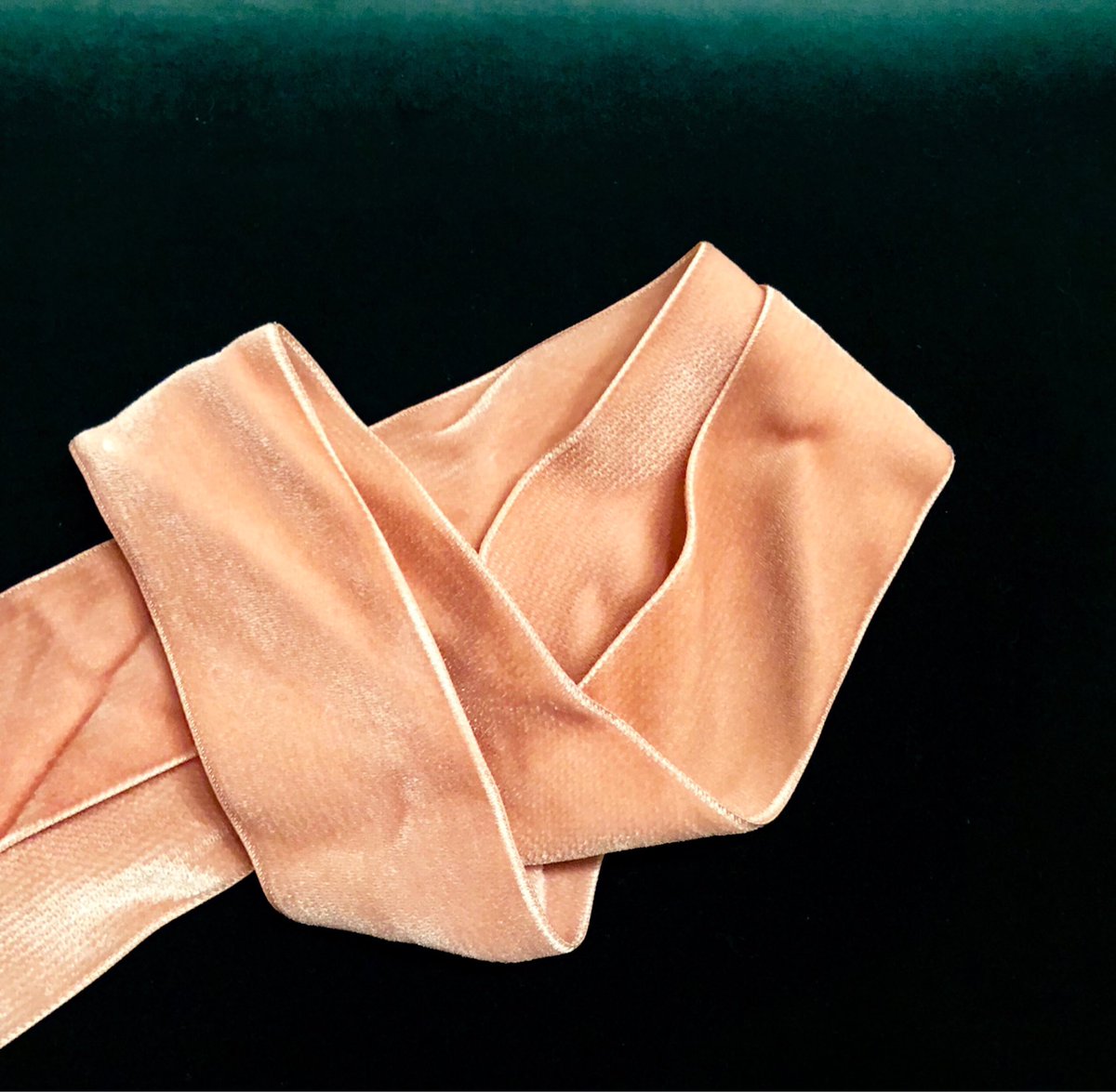 drmiffychan 木馬のベロアリボン買いましょう！新宿オカダヤとか、あと