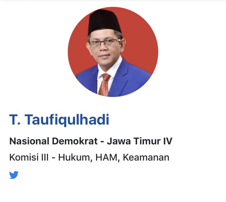 unwrappedlolly's tweet photo. @aqua2byun @kleponwajik @BBCIndonesia Don't re-elect this monster. Pass it on. https://t.co/wmfuSz6wpF