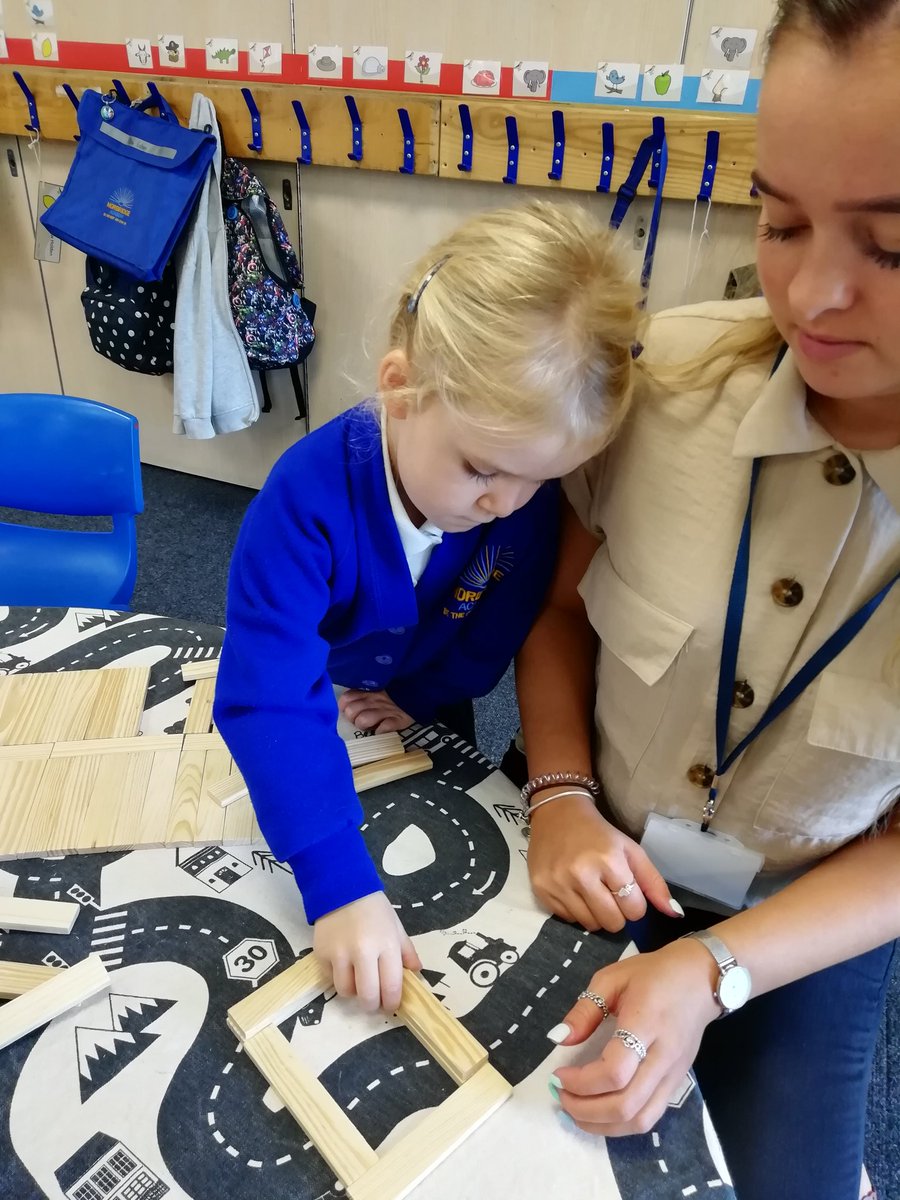 SparrowClass's tweet image. We have loved having the Sparrows back in class today #exploring #playandlearning