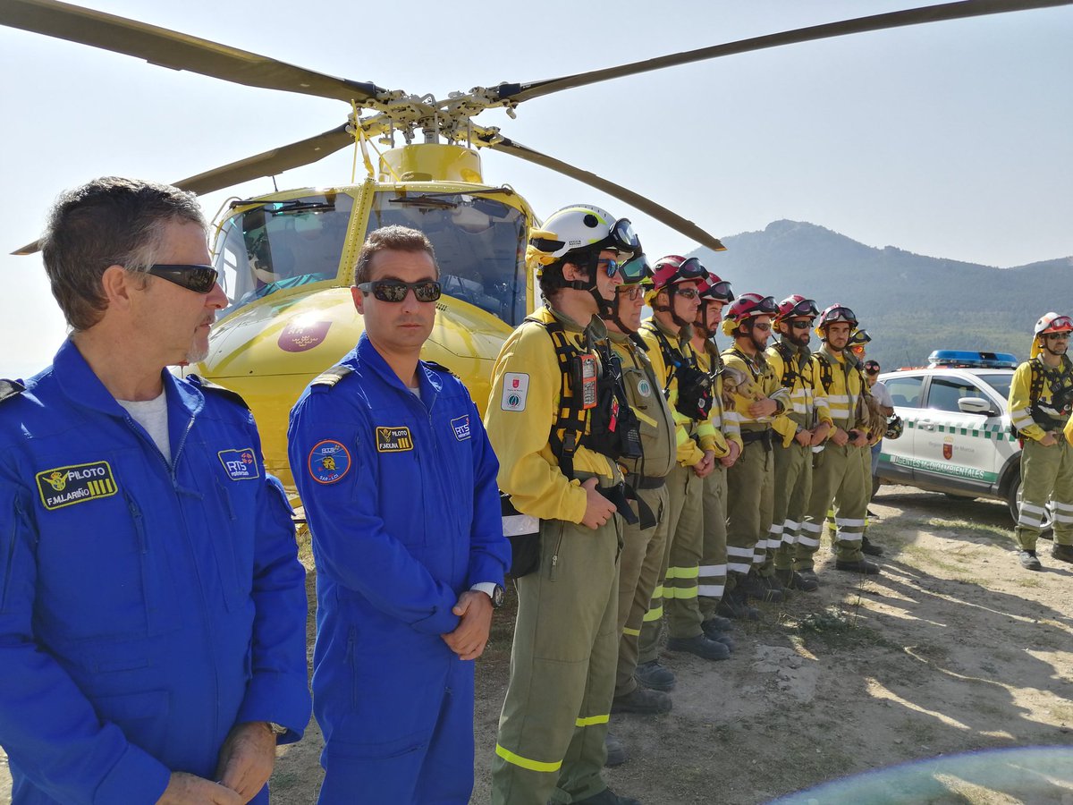 Beatriz_Balles's tweet photo. El 90% de los incendios forestales🔥 de la Región de Murcia son catalogados como conatos por no superar una hectárea afectada🌲. Eso es gracias a la crucial intervención de los efectivos del #PlanInfomur 🚁. Hoy hemos hecho balance de su trabajo en lo que llevamos de 2019🗓️ https://t.co/KuLErV3Hjz