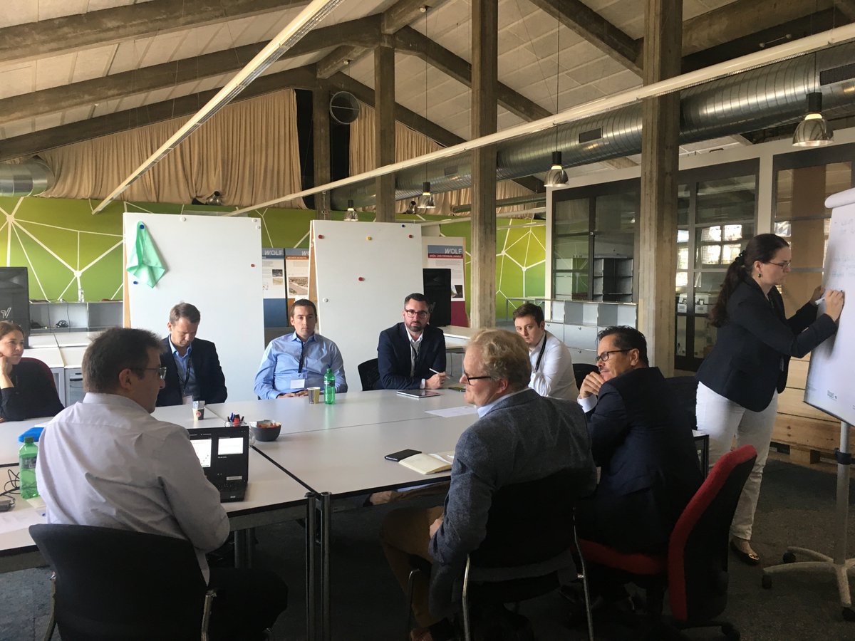 smartimmo_io's tweet photo. Grosses Interessse und Engagment an den Workshop Sessions des Vormittags am Fachkongress #smartimmo2019 zum Thema Swiss IoT Guidelines for #SmartBuildings.
#Digitaltag19 https://t.co/VEFVwfc0hy
