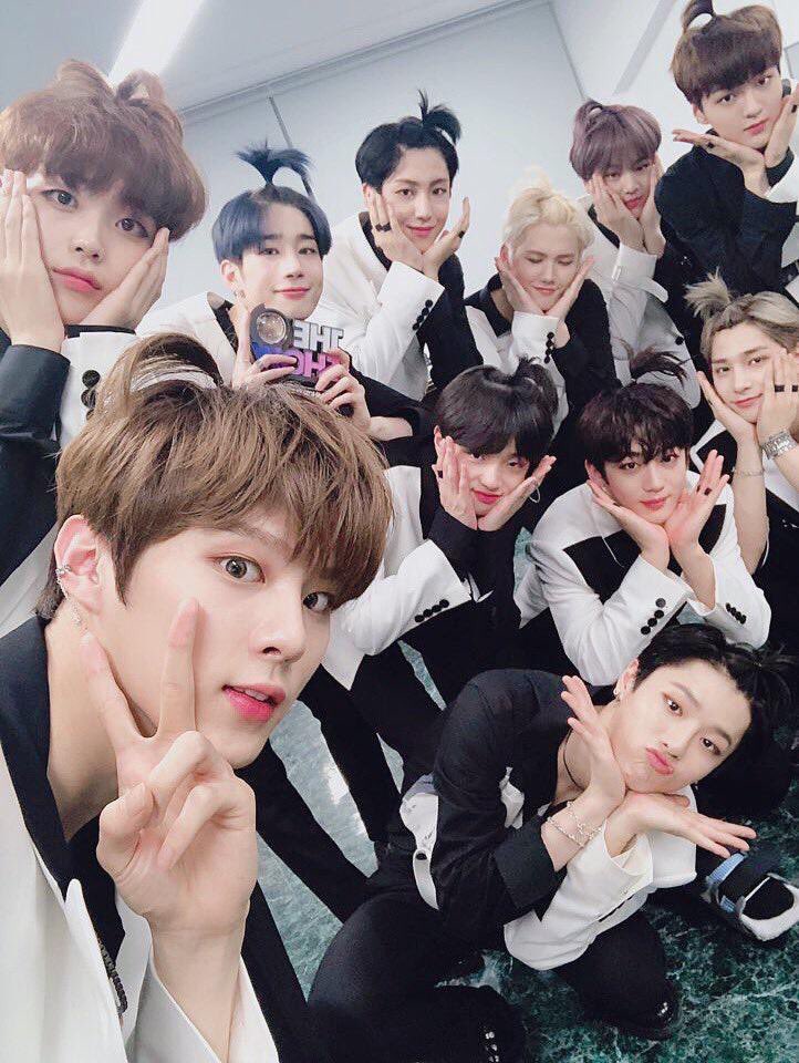 X1UPDATES101's tweet photo. [X1 FIRST WIN]

YEAYYY A PICTURE WITH THE FIRST TROPHY🎉🎉❤️❤️❤️ SO PROUD!❤️ #x1 #flash1stwin #X1_FLAϟH #X1FirstWin https://t.co/uVK1X8FkAQ
