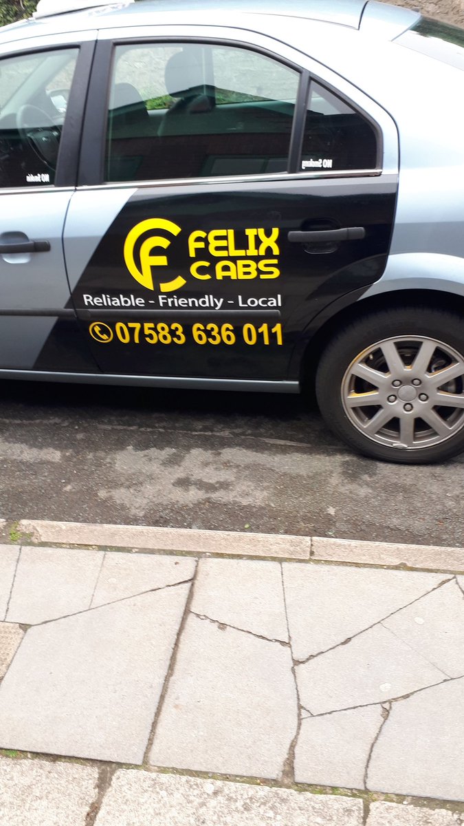 CabsFelix's tweet photo. One of the cars now signwritten by @SignsmartD https://t.co/lgvIcea9EI