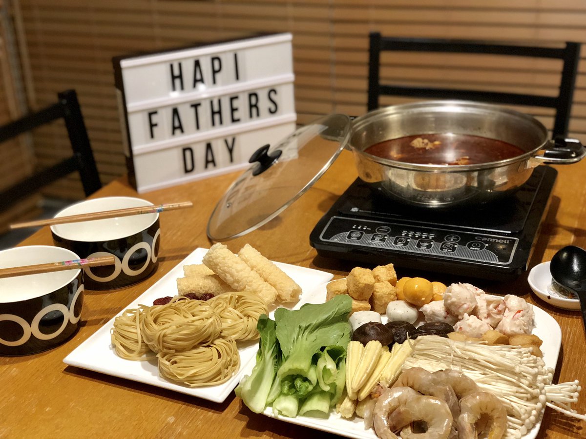 ArmugamMalar's tweet photo. Hot Pot for Father’s Day Dinner at home- great way for kids to engage in conversation while the food is cooking! 
#mymarketing #MBA #RMIT #Unit3 https://t.co/8ESbL9Iu1V