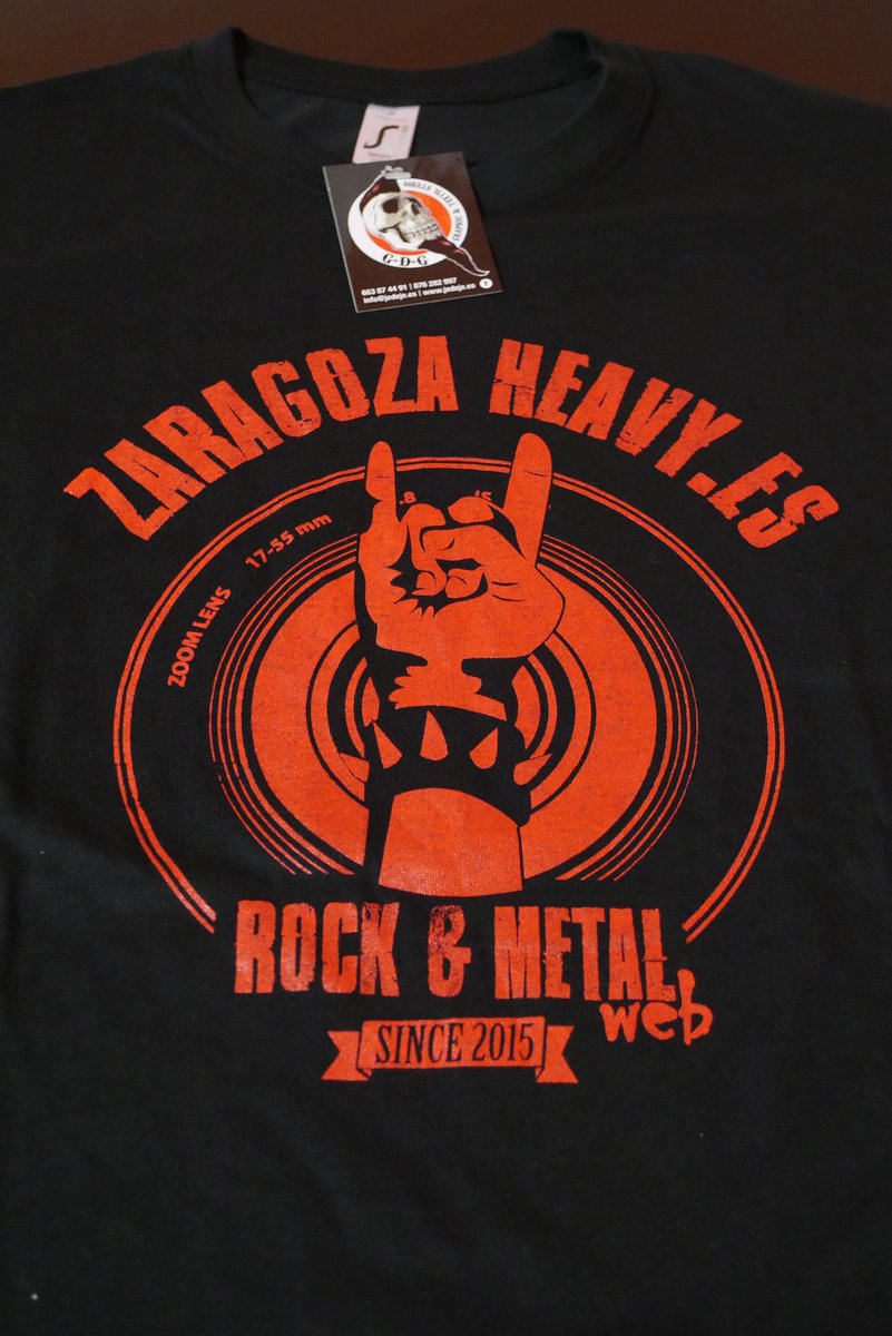 zaragozaheavy's tweet photo. ¡Pero que camisetas mas majas!
Hemos hecho unas unidades limitadas. Quien quiera apoyar la causa y verse bien hermos@ dejamos unas unidades en Leyenda-Rock Musica Próximamente estarán en tienda online del Leyenda. https://t.co/x1In0QbMfU