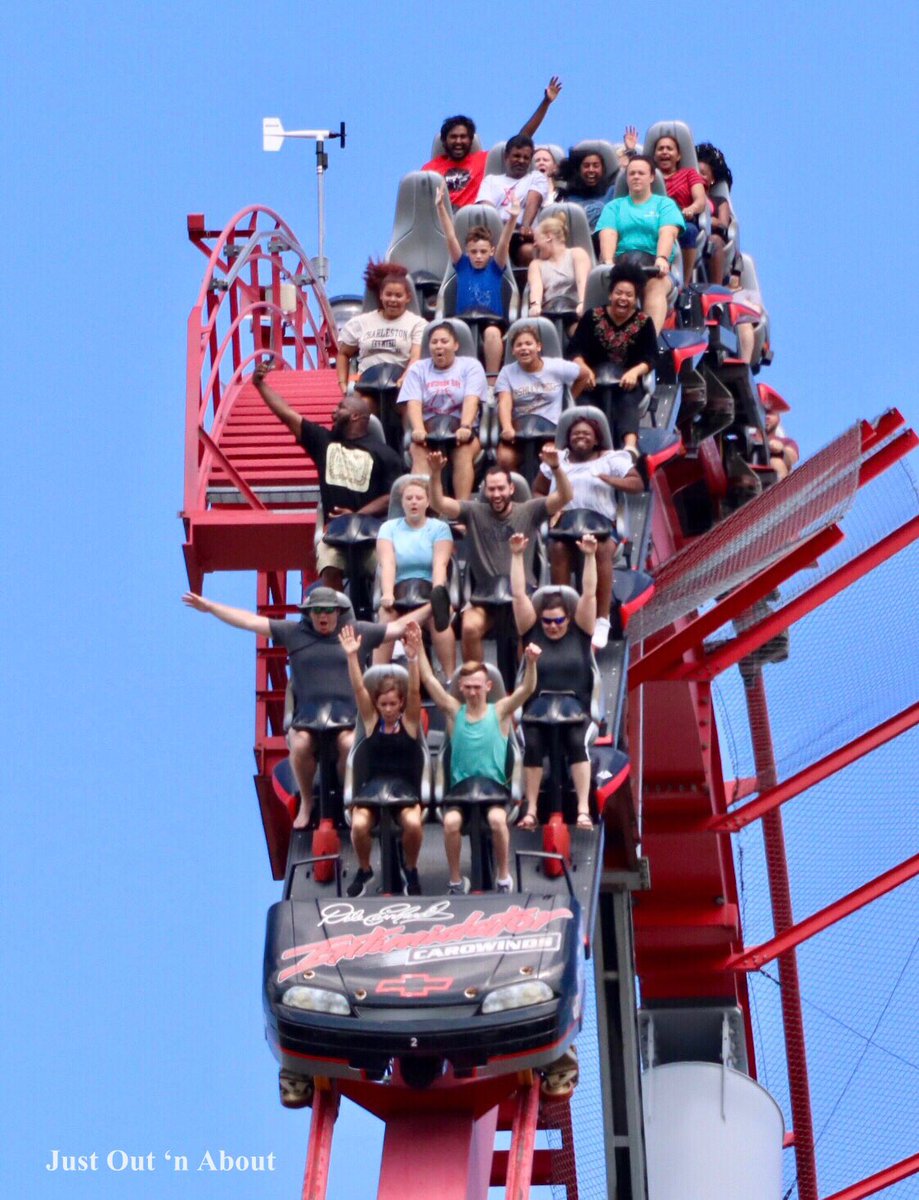 JustOut_nAbout's tweet photo. What a way to dive into a new week! π’ @Carowinds #intimidator #celebrationplaza #daleearnhardt #bollingerandmabillard #carowinds #clt #coasterenthusiasts #coasters #rollercoasters #coastersofinstagram #instacoaster #amusementpark #cedarfair https://t.co/jMu7QOIXGC